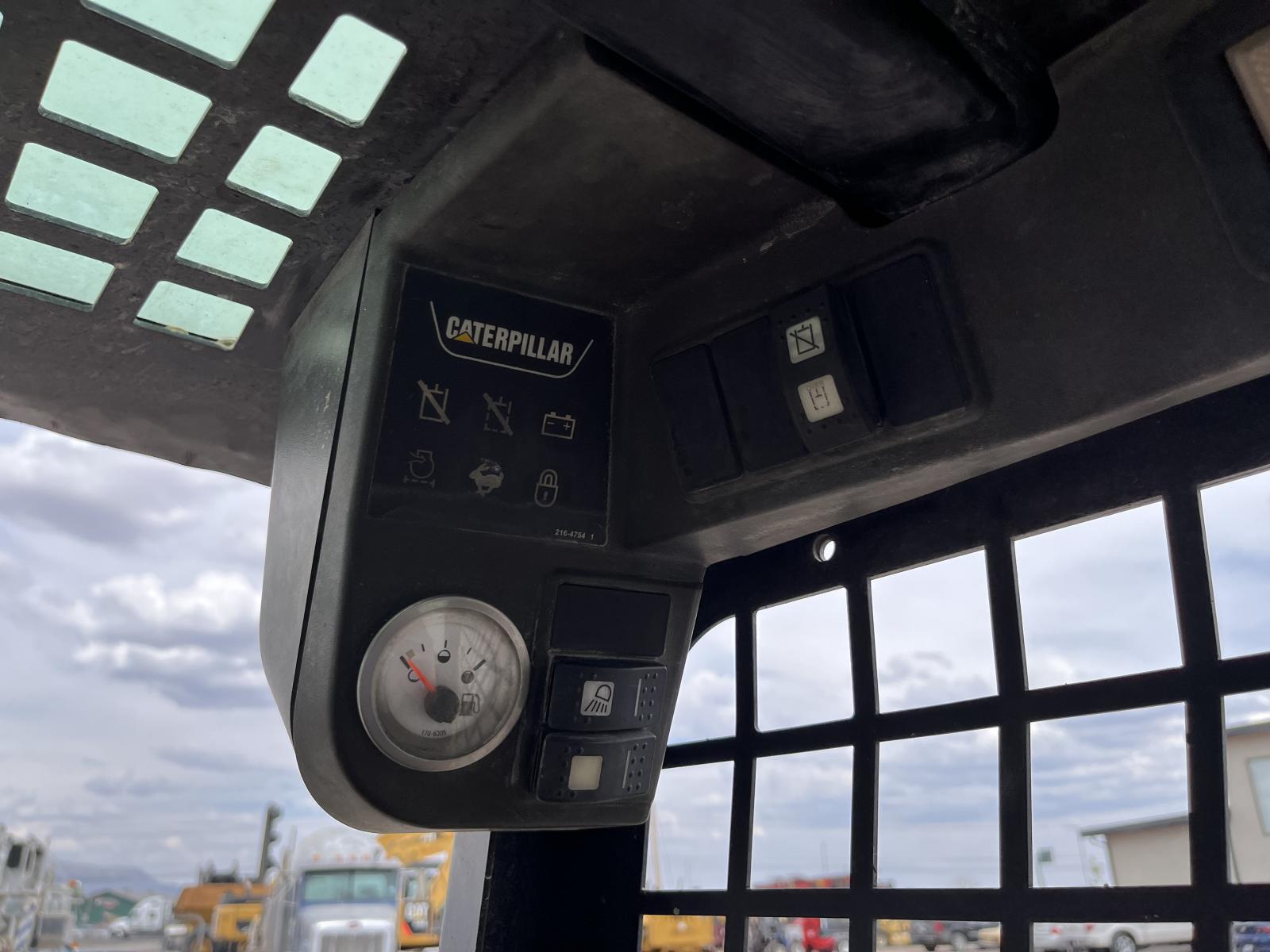 ./imagenes/INVOICE/2019/17484/MINICARGADOR CATERPILLAR 226B (12).JPG